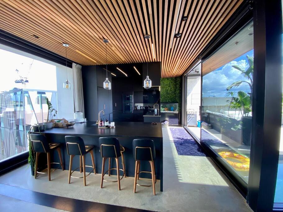 Entertainers Penthouse With 5 Bedrooms Pool & Spa Auckland Exterior photo